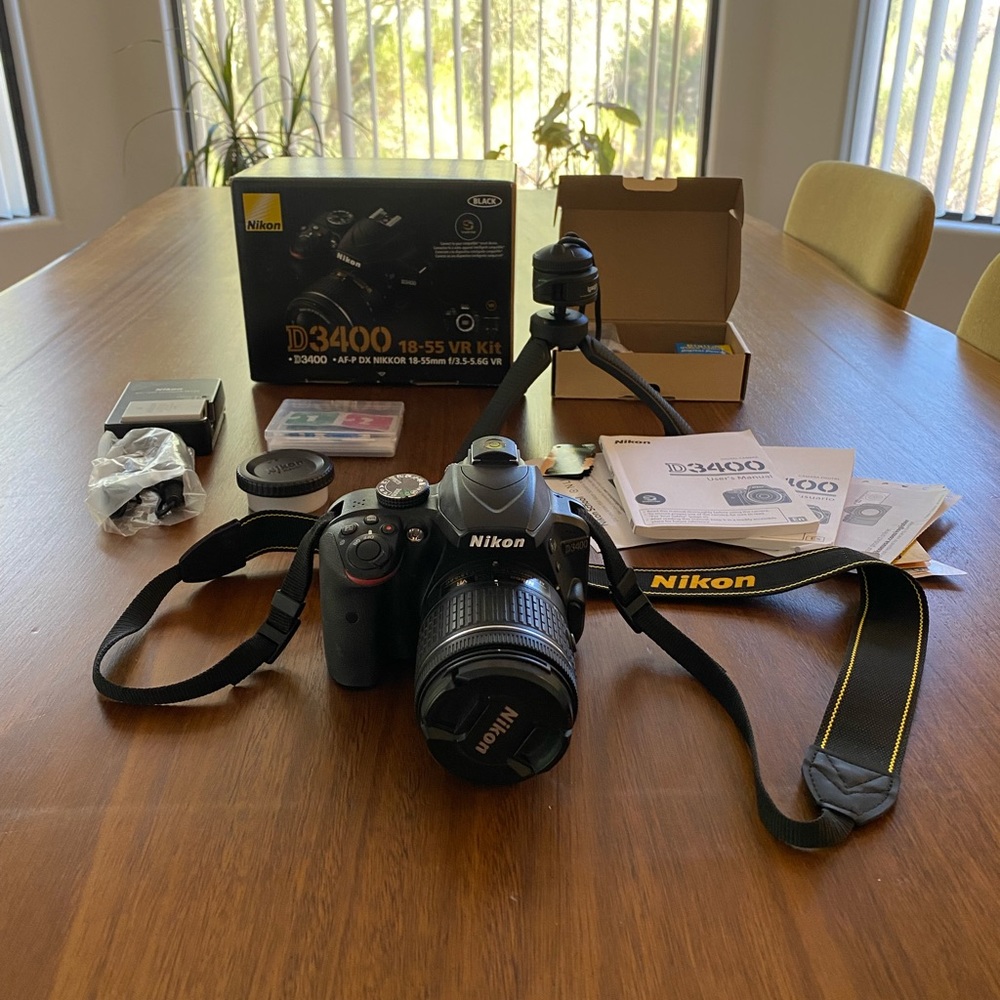 Nikon D3400 camera kit with 18-55mm lens and bonuses